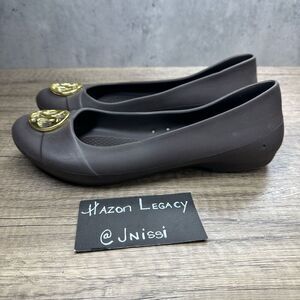 Crocs~Women’s~”Gianna” Medallion Disc Brown Slip On Ballet Flats~Size 9